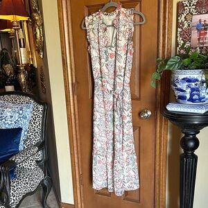 Women’s Loft Floral Ruffle-Sleeveless Midi Dress, size Large